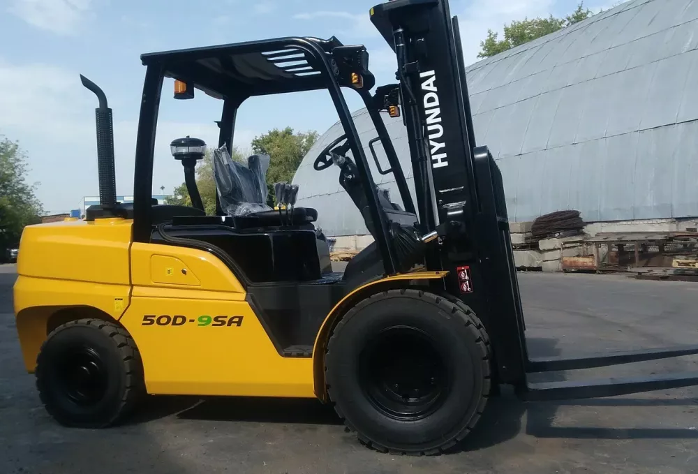 Аренда Hyundai 50D-9SA в Спецтехальянс – вилочный погрузчик 2