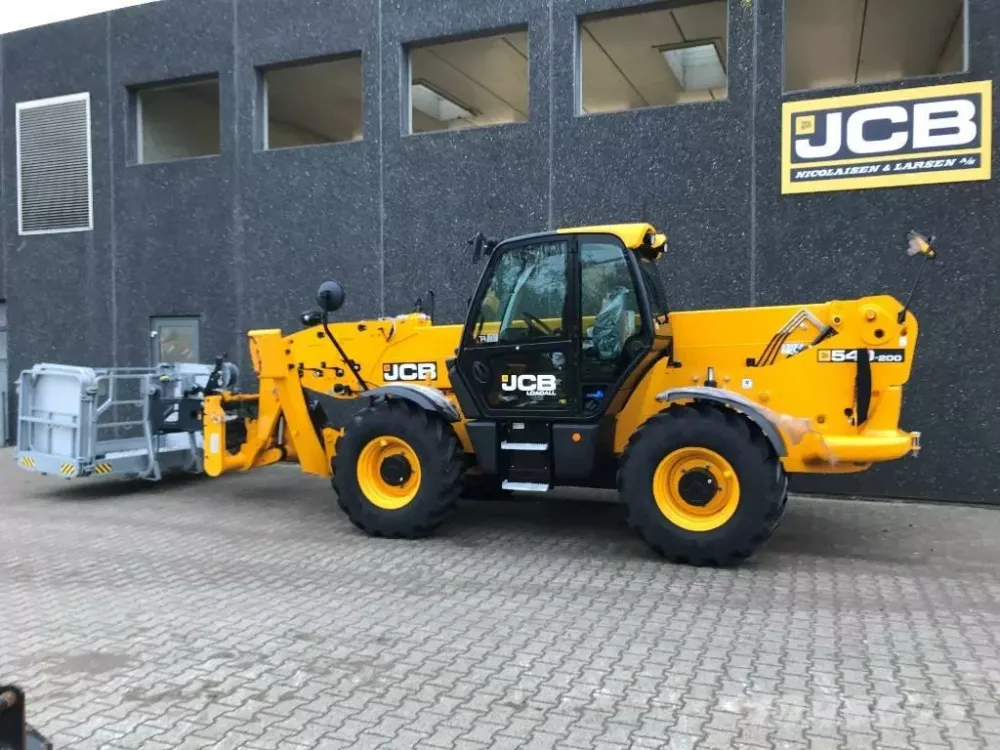 Аренда JCB 540-200 в Спецтехальянс – телескопический погрузчик 2