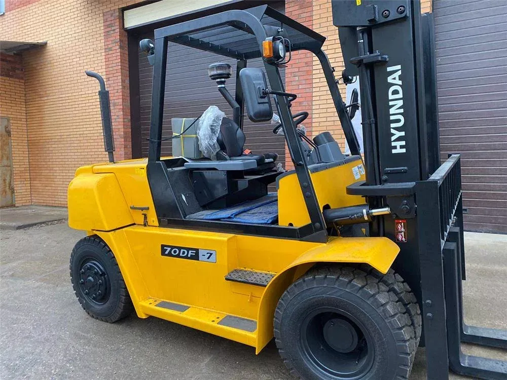 Аренда Hyundai 70DF-7 в Спецтехальянс – вилочный погрузчик 1