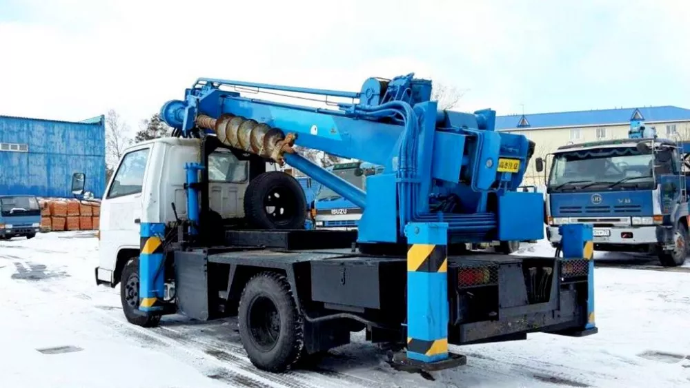 Аренда Isuzu AICHI в Спецтехальянс – ямобур 2