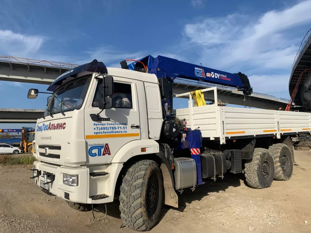 Аренда КАМАЗ DongYang SS2036 с буром в Спецтехальянс – манипулятор 2