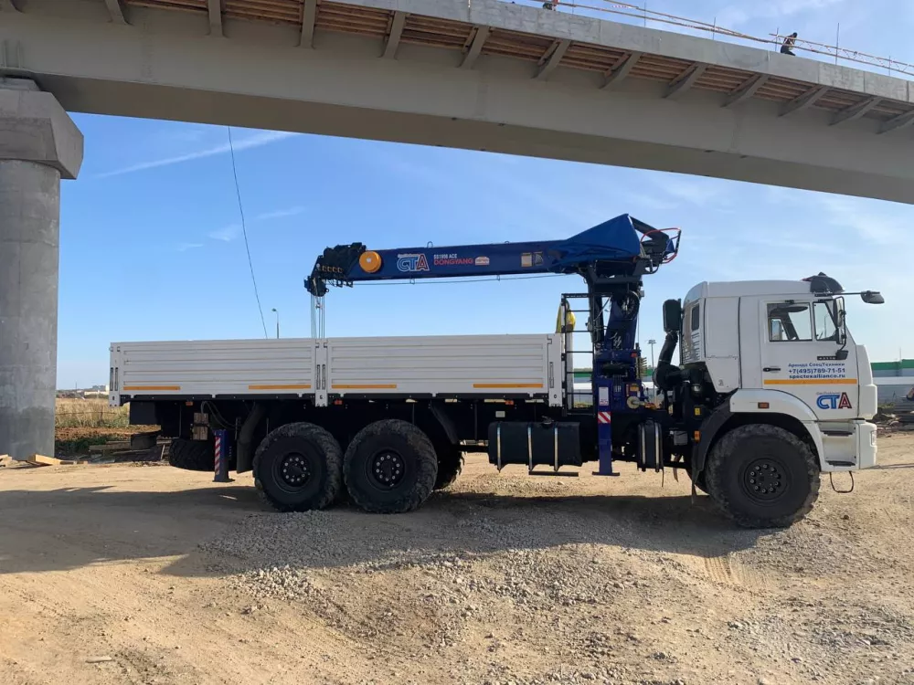 Аренда КАМАЗ DongYang SS2036 с буром в Спецтехальянс – манипулятор 4