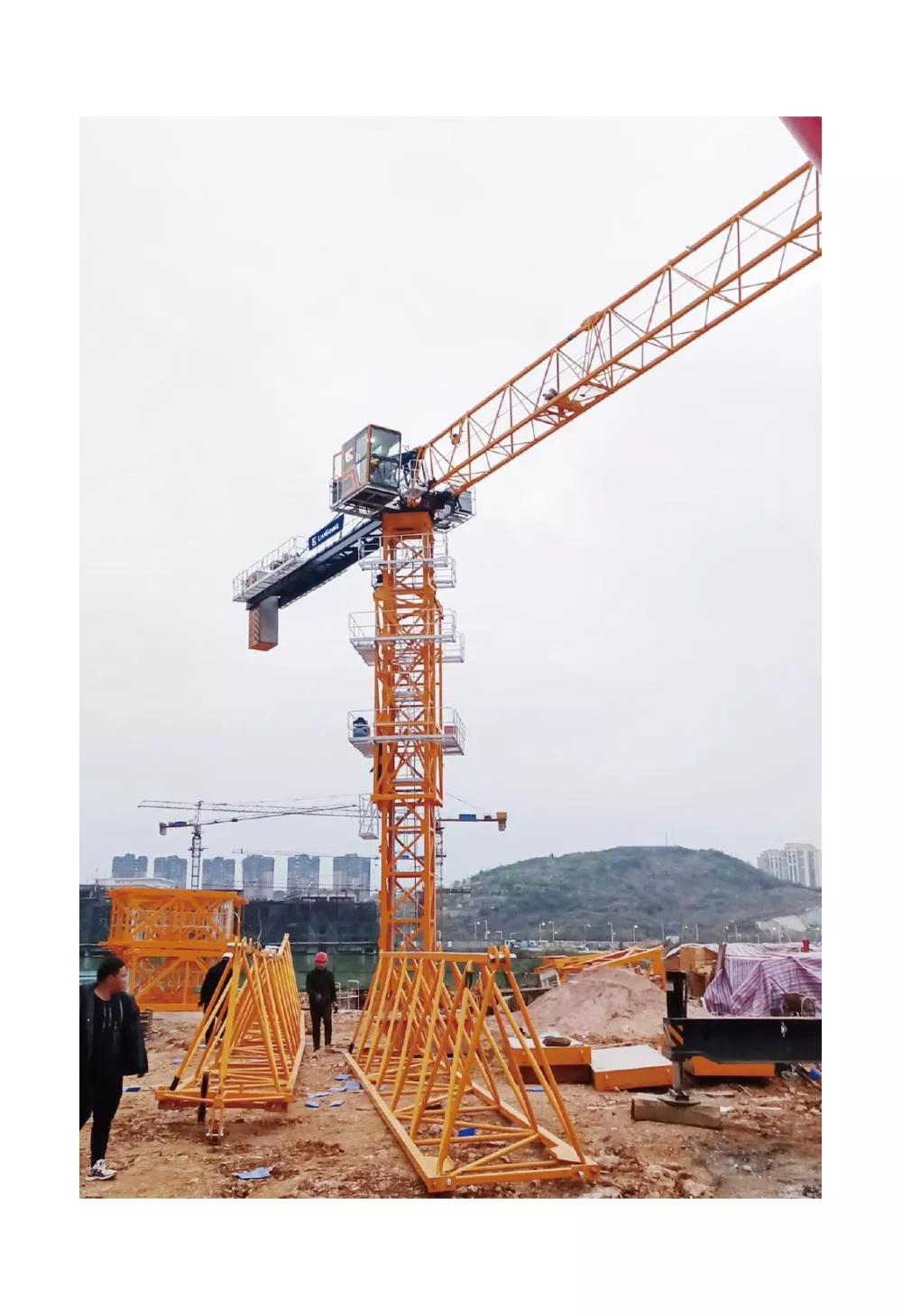 Аренда LiuGong JHT7527B-16 в Спецтехальянс – башенный кран 2