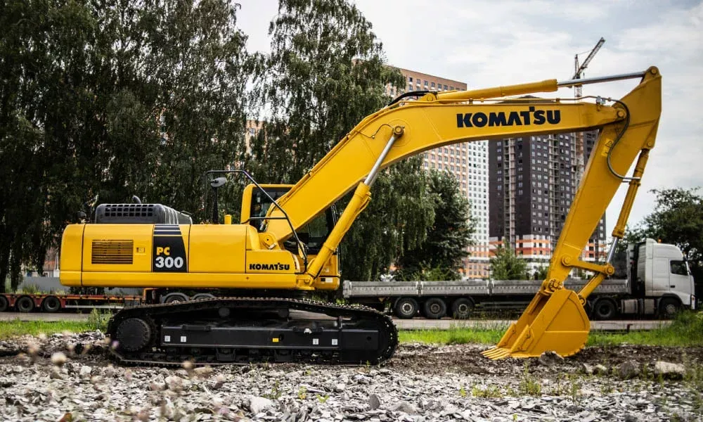 Аренда Komatsu PC300 в Спецтехальянс – гусеничный экскаватор 2