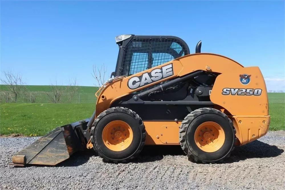 Аренда Case SV250 в Спецтехальянс – мини-погрузчик 2