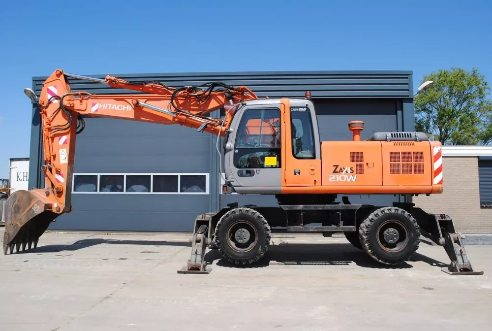 Аренда Hitachi ZX210W в Спецтехальянс – колесный экскаватор 1