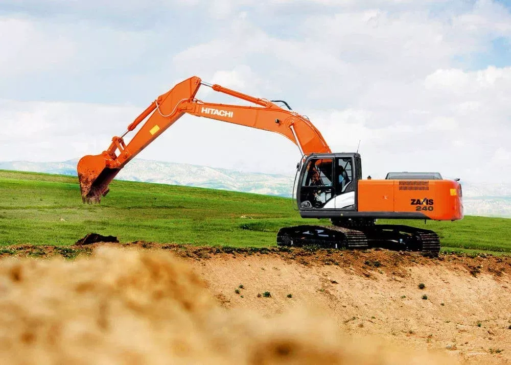 Аренда Hitachi ZX240LC-3 в Спецтехальянс – гусеничный экскаватор 1
